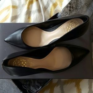 Vince Camuto Vivienne Black Pumps Size 6 NIB